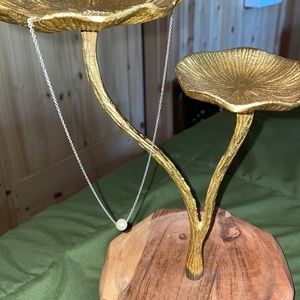 silver pearl necklace